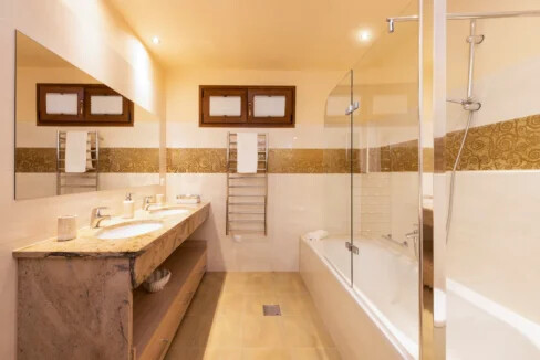 Private Estate of 3 Luxurious Villas for sale Lefkada Nydri 7