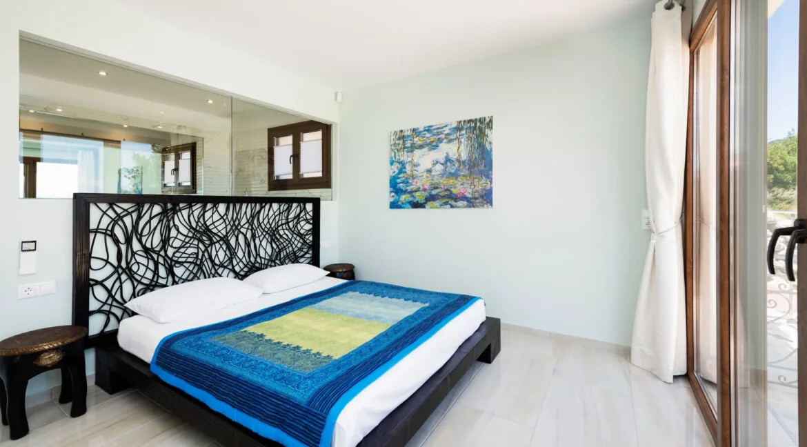 Private Estate of 3 Luxurious Villas for sale Lefkada Nydri 8