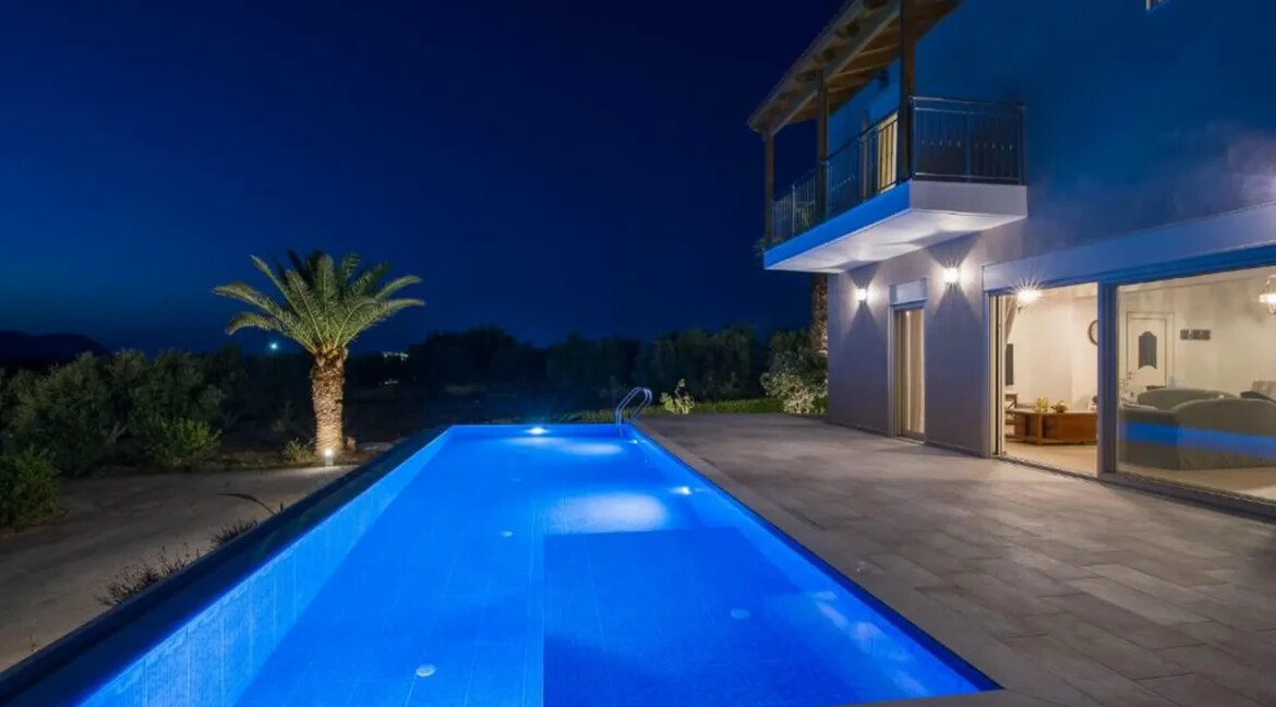 Seafront Villa for sale at Chania Crete 10