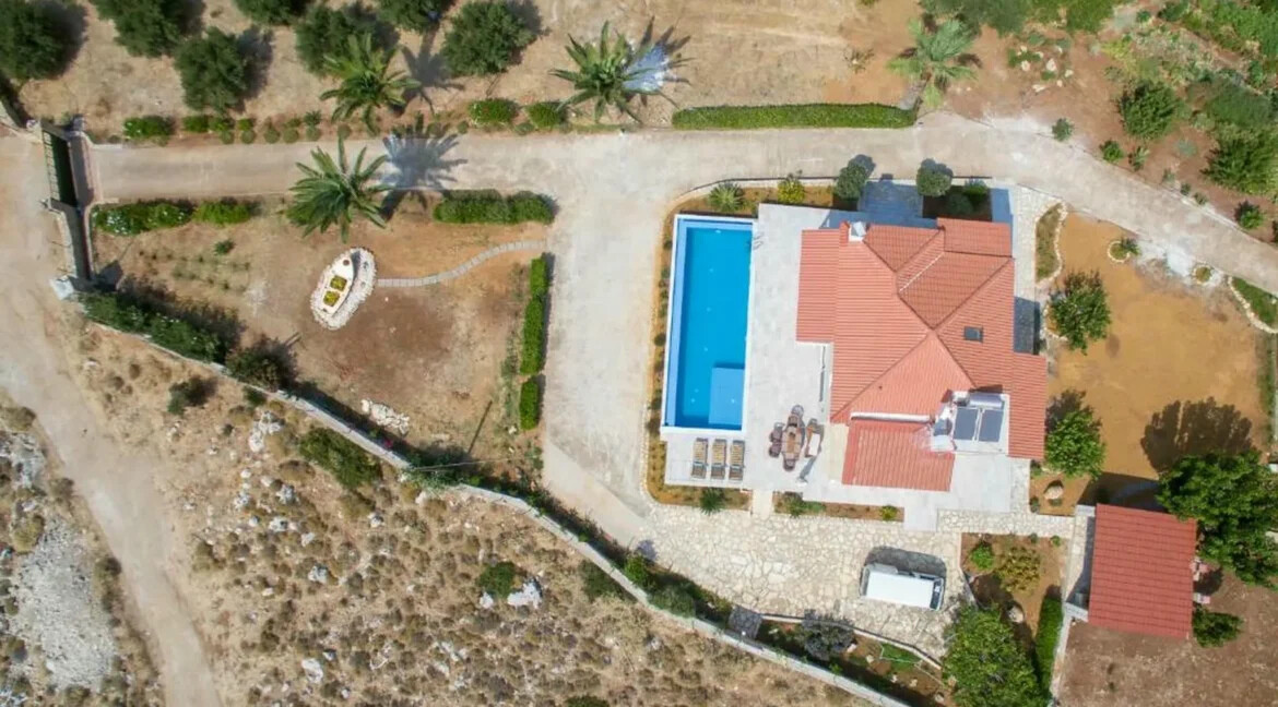 Seafront Villa for sale at Chania Crete 15