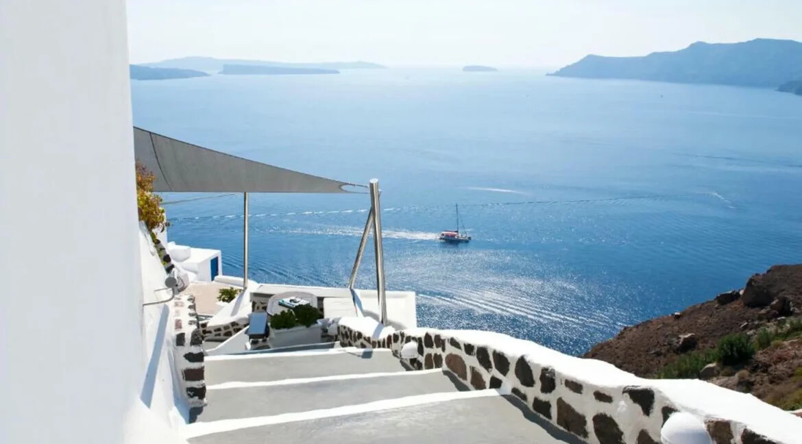 3 Cave Suites for Sale in Oia Santorini