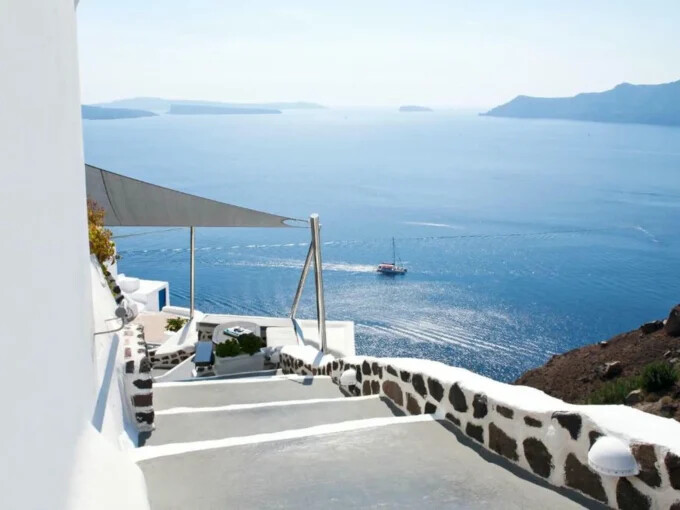 3 Cave Suites for Sale in Oia Santorini