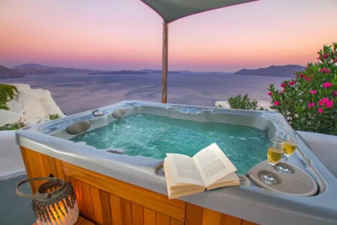 3 Cave Suites Complex for Sale in Oia Santorini 6