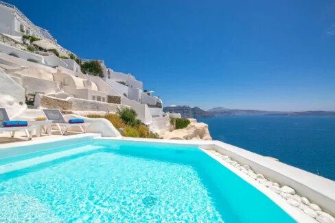 3 Cave Suites Complex for Sale in Oia Santorini 8