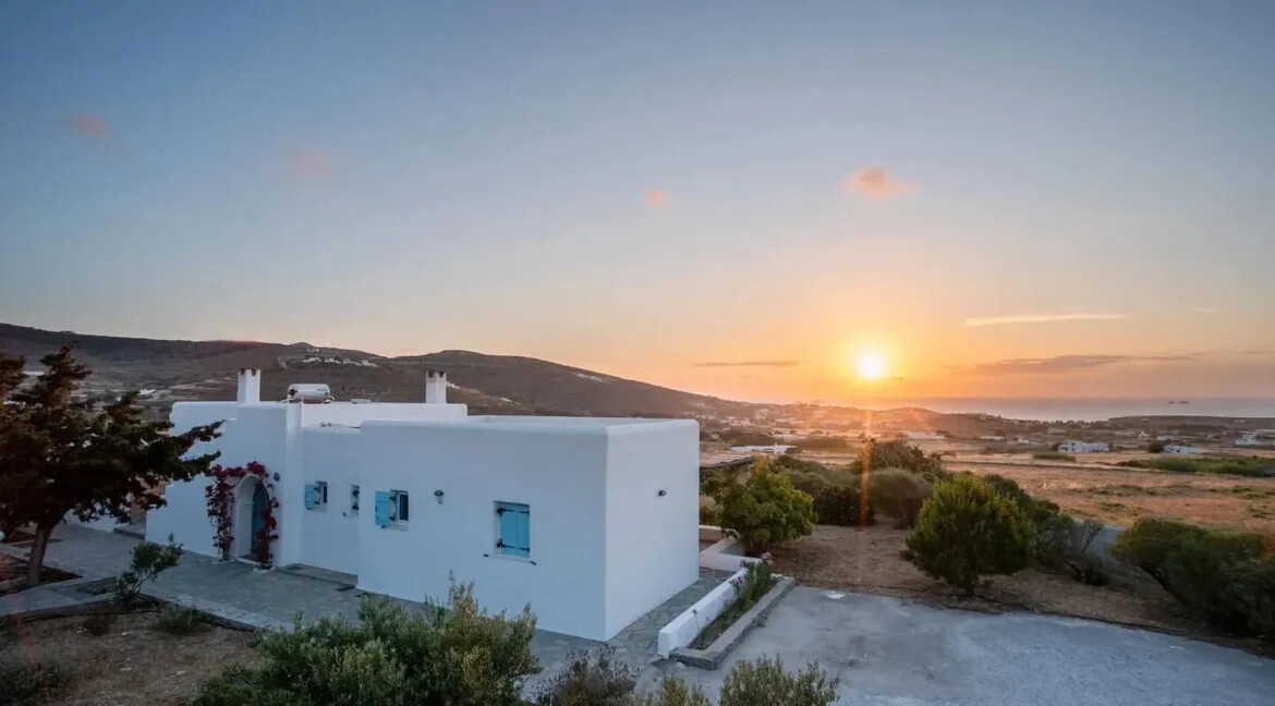 Detached House for Sale in Paros, Panoramic Sea Views 11