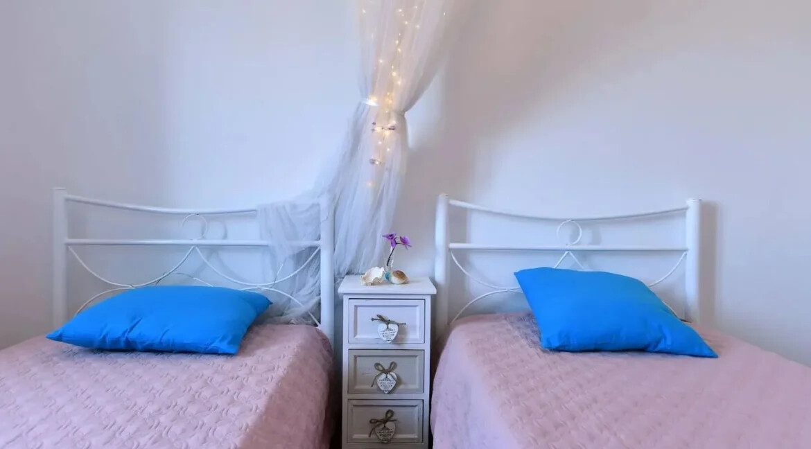 Detached House for Sale in Paros, Panoramic Sea Views 18