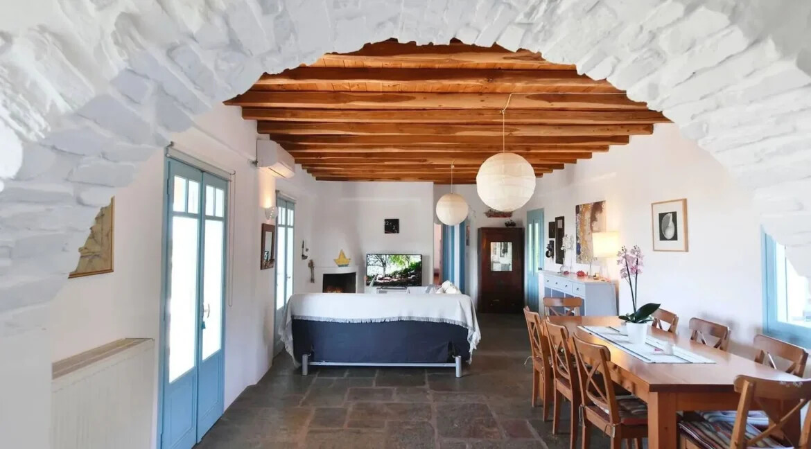 Detached House for Sale in Paros, Panoramic Sea Views 32