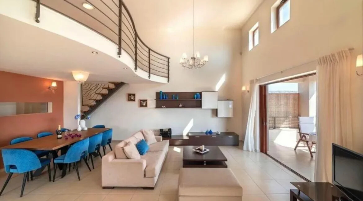 Seafront Villa for Sale in Elounda Crete 2