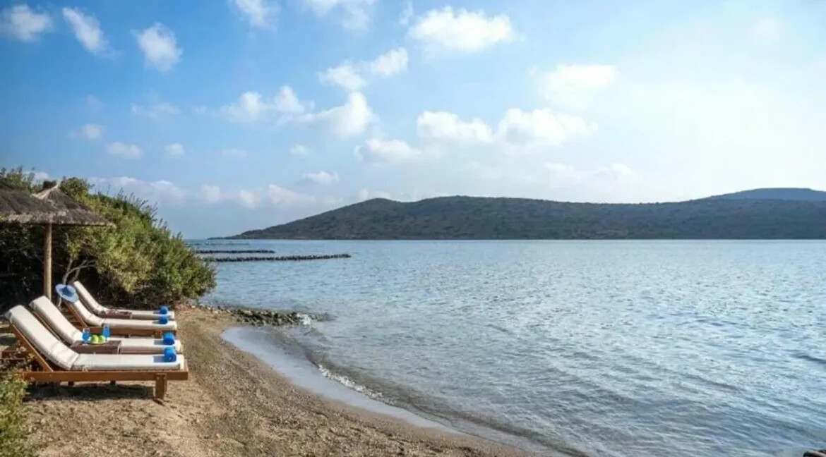 Seafront Villa for Sale in Elounda Crete 4