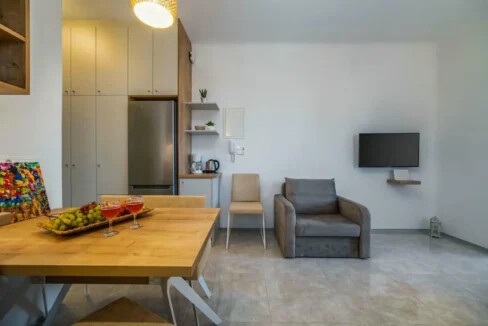 Suite with Heated Private Pool for Sale in Santorini Mesaria 12