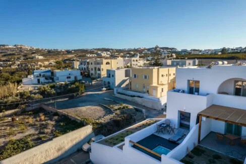 Suite with Heated Private Pool for Sale in Santorini Mesaria 19