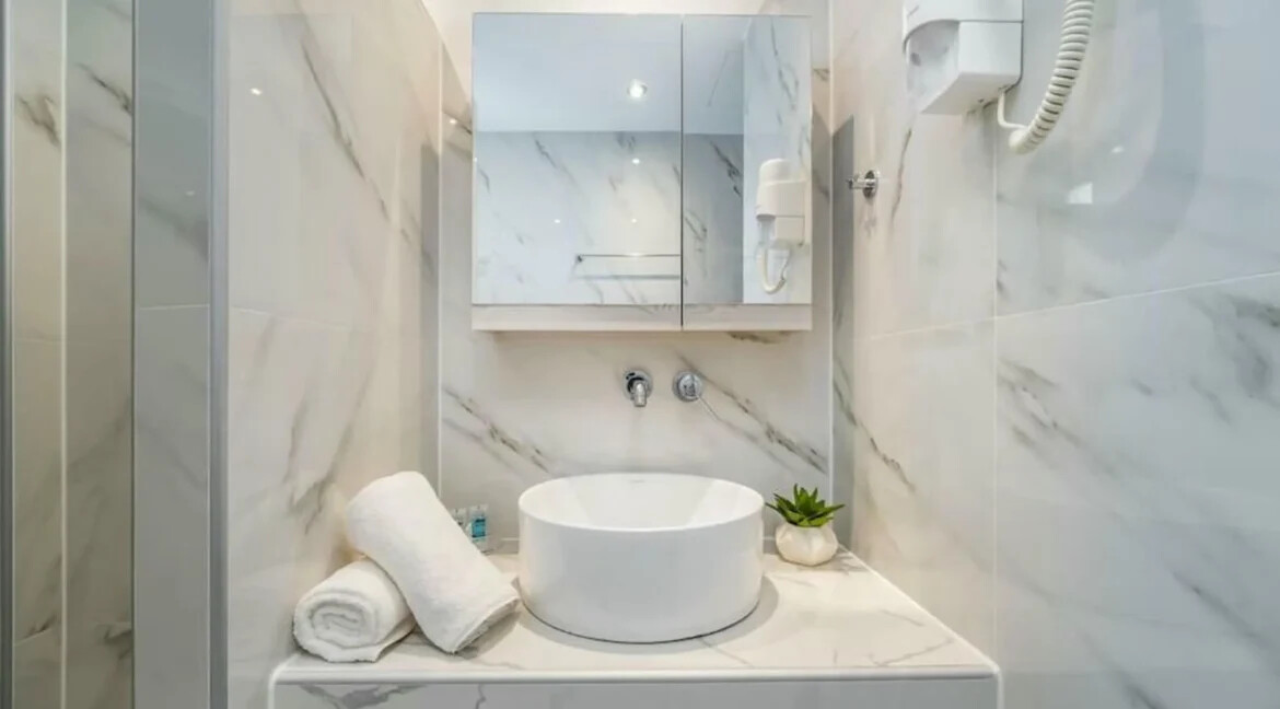 Suite with Heated Private Pool for Sale in Santorini Mesaria 23