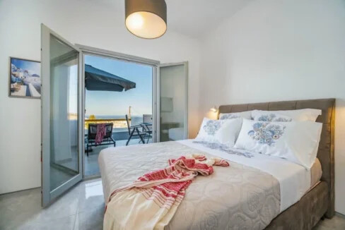 Suite with Heated Private Pool for Sale in Santorini Mesaria 24