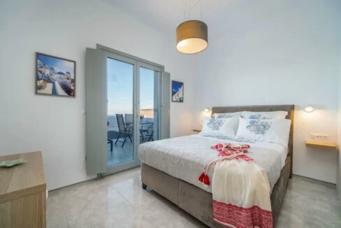 Suite with Heated Private Pool for Sale in Santorini Mesaria 3