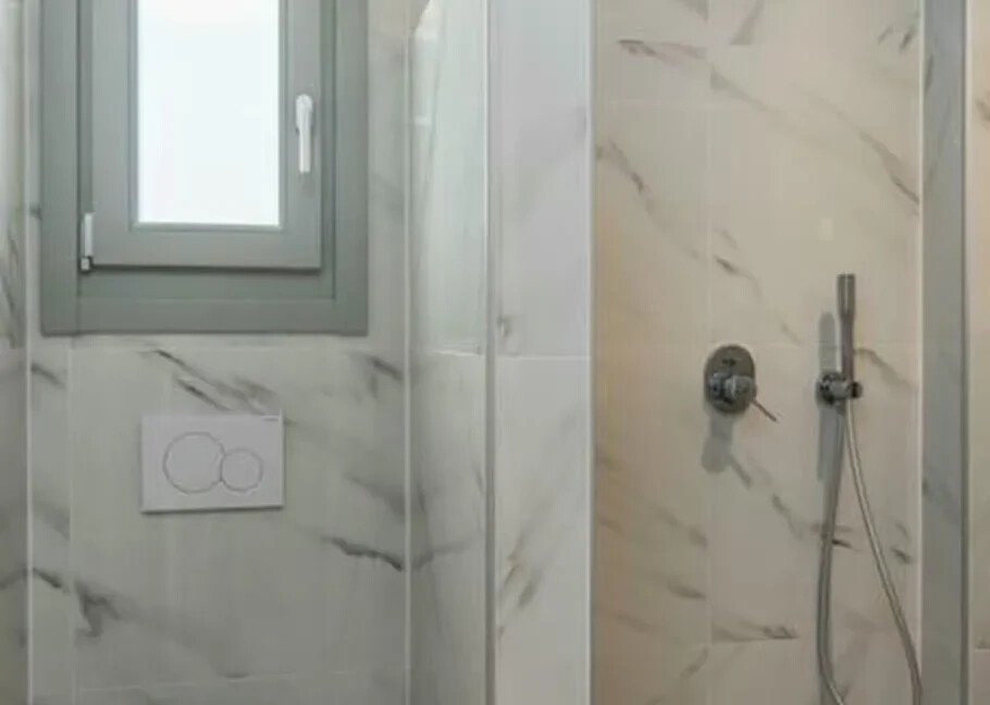 Suite with Heated Private Pool for Sale in Santorini Mesaria 6