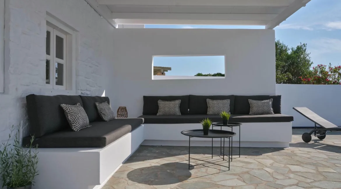 Villa for Sale in Paros, Naousa with Private Pool 11