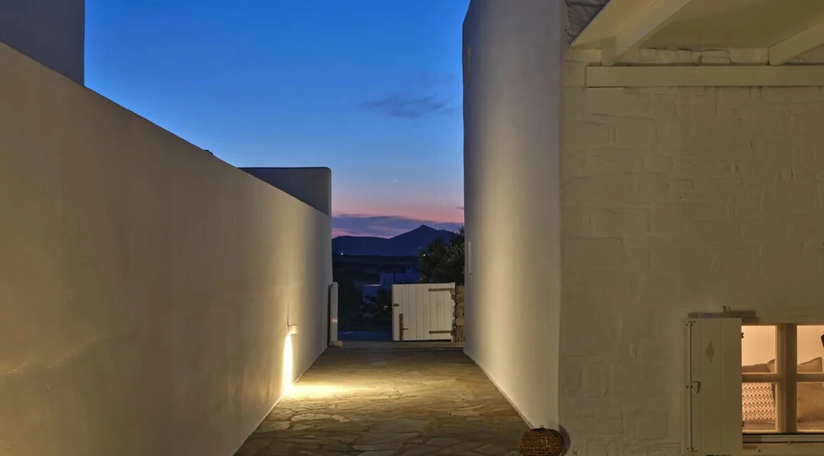 Villa for Sale in Paros, Naousa with Private Pool 13