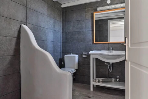 Villa for Sale in Paros, Naousa with Private Pool 2