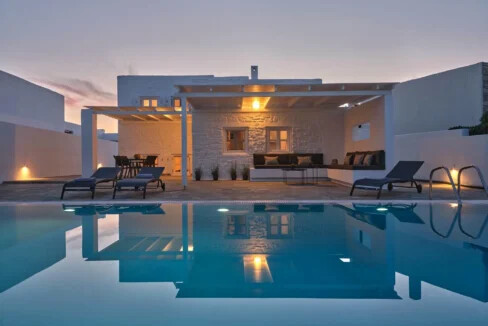 Villa for Sale in Paros, Naousa with Private Pool 3