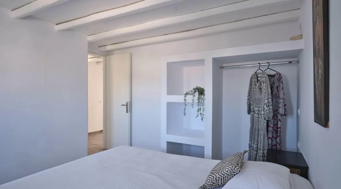 Villa for Sale in Paros, Naousa with Private Pool 32