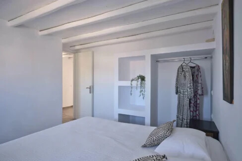 Villa for Sale in Paros, Naousa with Private Pool 32