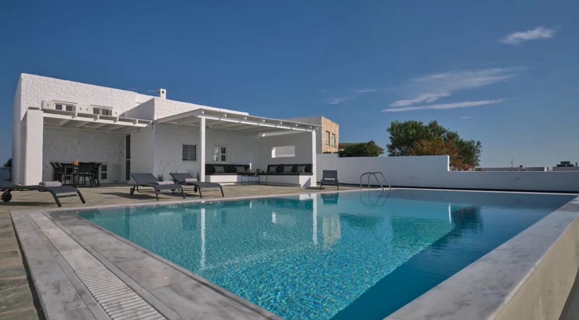 Villa for Sale in Paros, Naousa with Private Pool 8