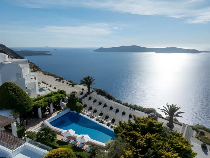 Caldera Villa With Sunset views in Santorini for sale, Imerovigli
