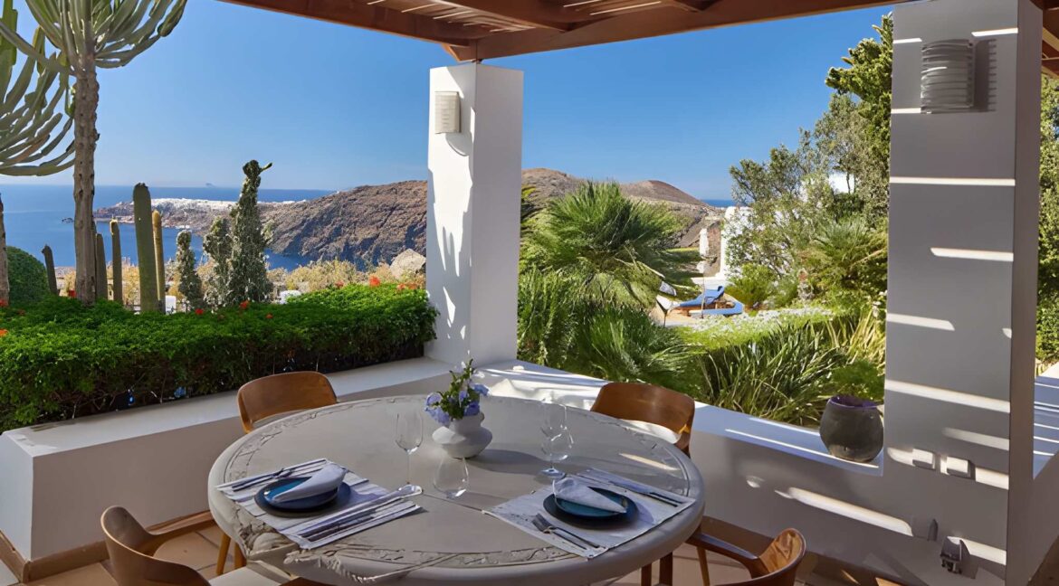 Caldera Villa With Sunset views in Santorini for sale, Imerovigli 10