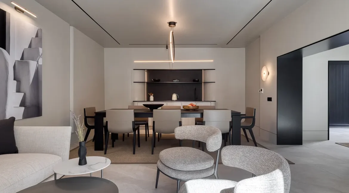 Luxury 5-Bedroom Villa for Sale in Imerovigli, Santorini 15