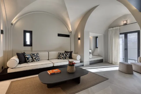Luxury 5-Bedroom Villa for Sale in Imerovigli, Santorini 18