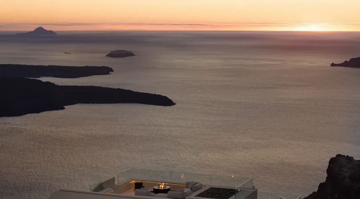 Luxury 5-Bedroom Villa for Sale in Imerovigli, Santorini 2