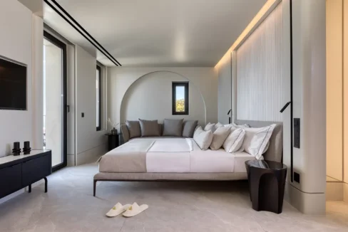 Luxury 5-Bedroom Villa for Sale in Imerovigli, Santorini 27