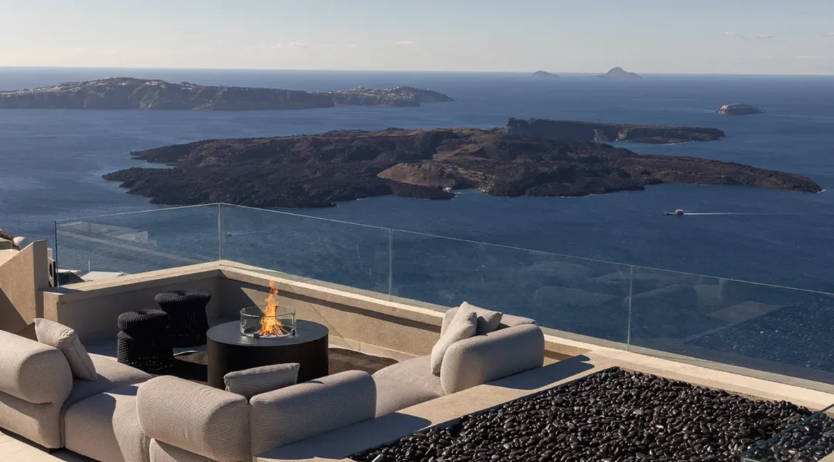 Luxury 5-Bedroom Villa for Sale in Imerovigli, Santorini 31