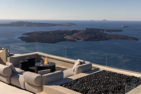 Luxury 5-Bedroom Villa for Sale in Imerovigli, Santorini 31