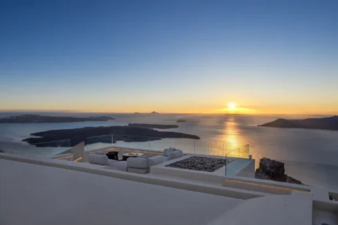 Luxury 5-Bedroom Villa for Sale in Imerovigli, Santorini 32