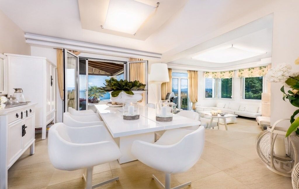 Luxury Beachfront Villa for Sale in Halkidiki 24