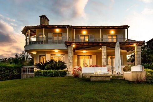 Luxury Beachfront Villa for Sale in Halkidiki 27