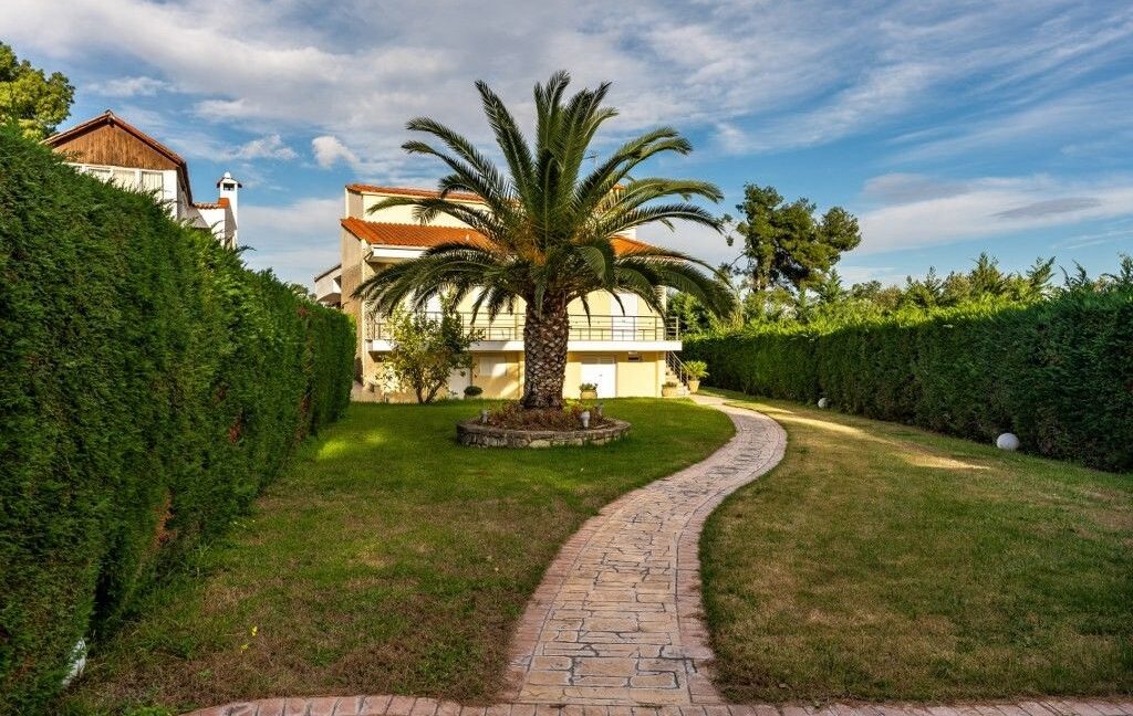 Luxury Beachfront Villa for Sale in Halkidiki 7