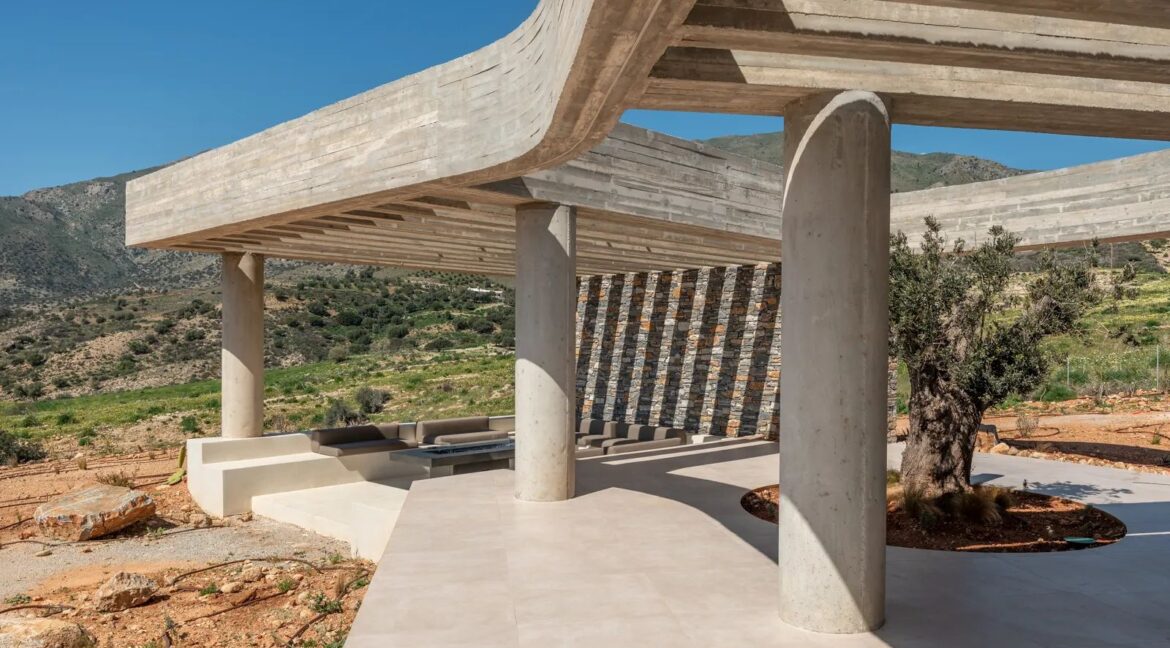 Luxury Ultra-Private Estate in Crete 10