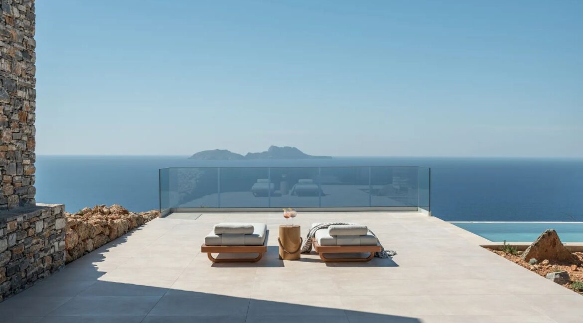 Luxury Ultra-Private Estate in Crete 3