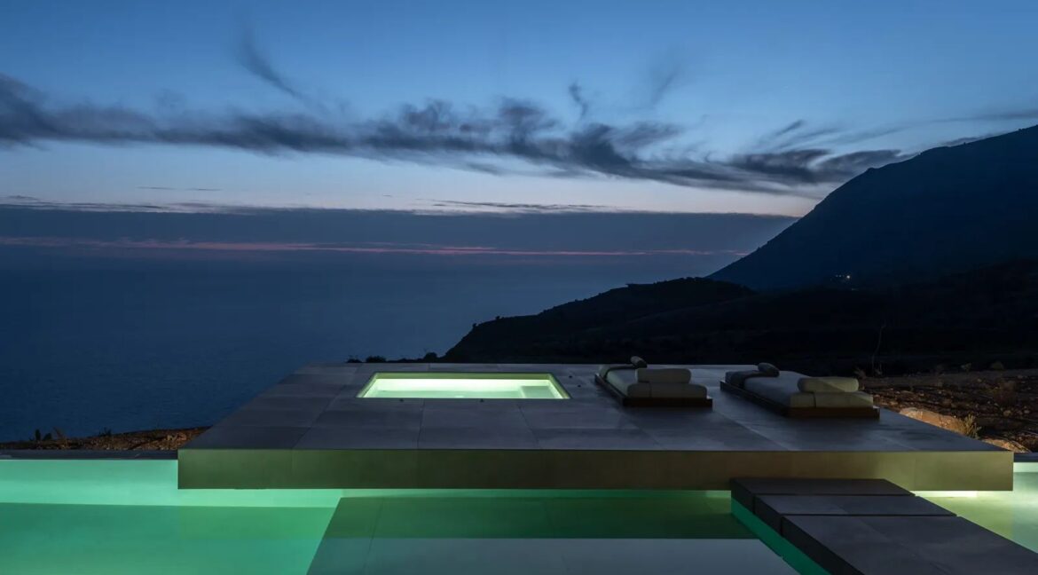 Luxury Ultra-Private Estate in Crete 38