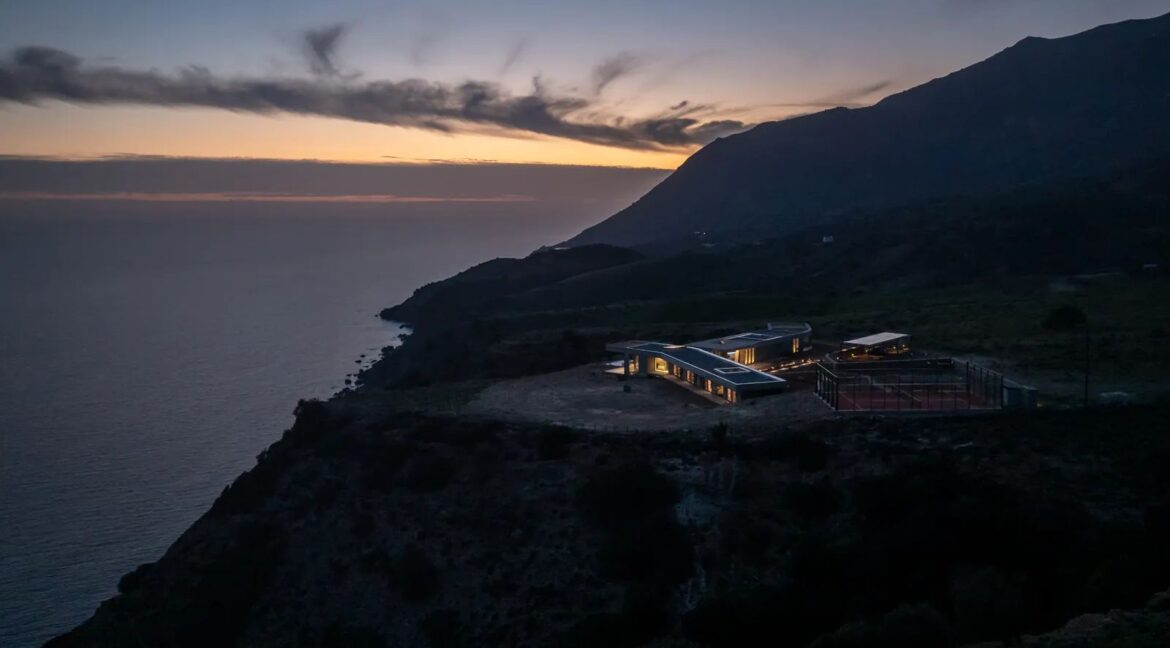 Luxury Ultra-Private Estate in Crete 39