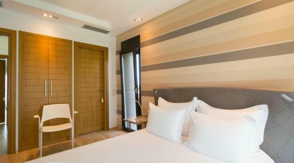 Seafront Luxury Villa for Sale in Sithonia Halkidiki 10