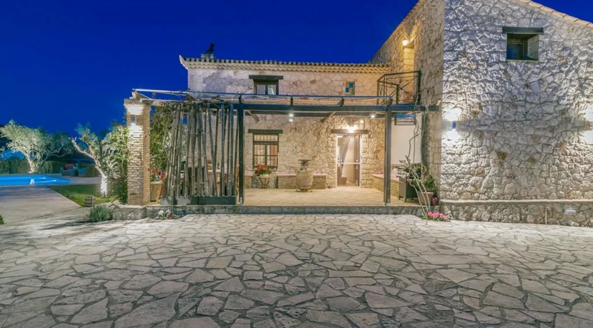 Stone Villa with Pool in Zakynthos for sale 12