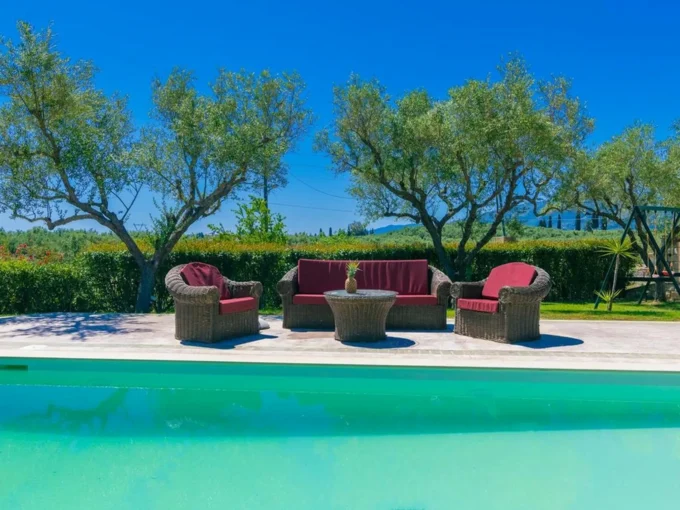 Villa with Pool in Zakynthos for sale