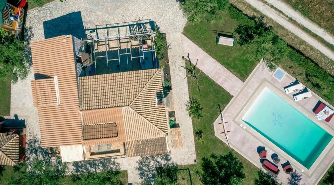 Stone Villa with Pool in Zakynthos for sale 4