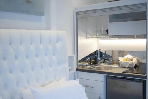 Traditional Eco-Inspired Villa for Sale in Santorini 8