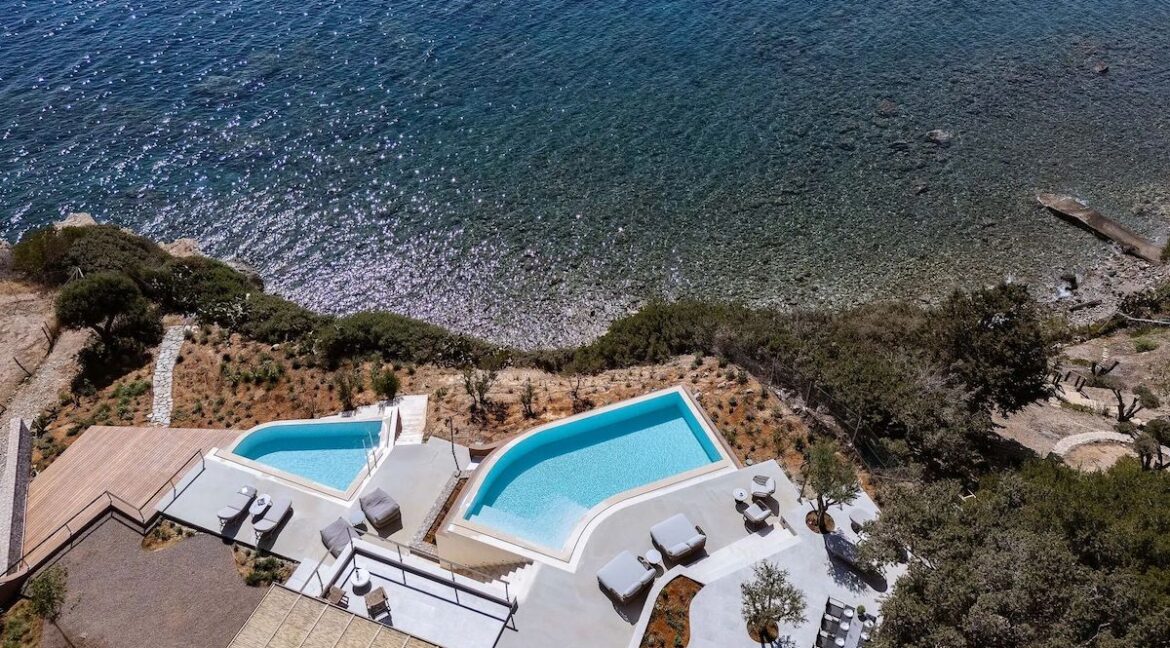 Ultra-Luxury Seafront Villa for Sale in Crete 10