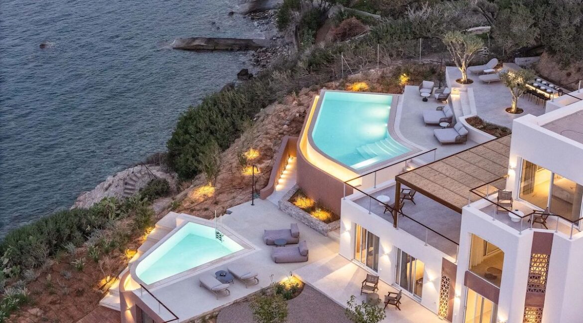 Ultra-Luxury Seafront Villa for Sale in Crete 11