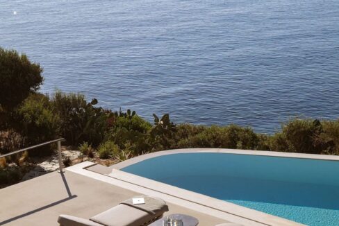 Ultra-Luxury Seafront Villa for Sale in Crete 16